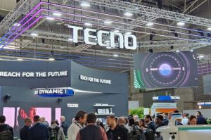 Teknologi AI dan AR yang inovatif di MWC 2024 di Barcelona